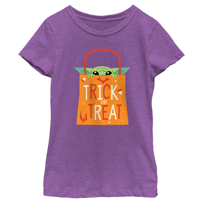 fifth sun Girl's Star Wars: The Mandalorian Grogu Hungry For Candy T-Shirt